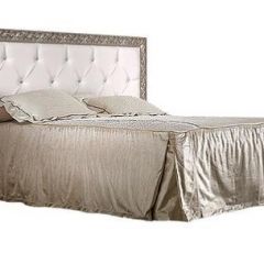 Кровать 2-х спальная (1,8 м) Тиффани Premium черная/серебро с мягким элементом со стразами с подъемным механизмом (ТФКР180-2[3][7] (П) в Сургуте - surgut.mebel24.online | фото
